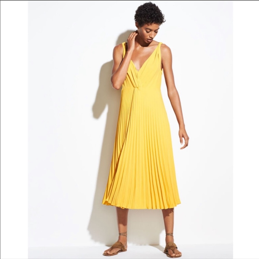 NWT Vince twisted front dress